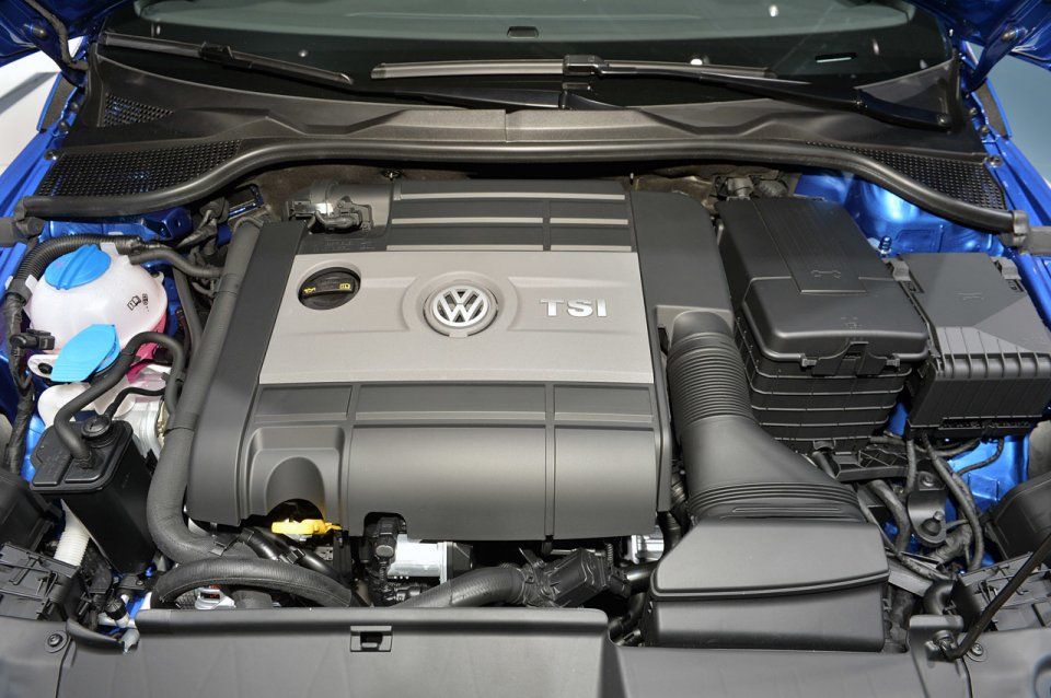 YEN MAKYAJLI VOLKSWAGEN SCROCCO R CENEVRE RESM GALERS