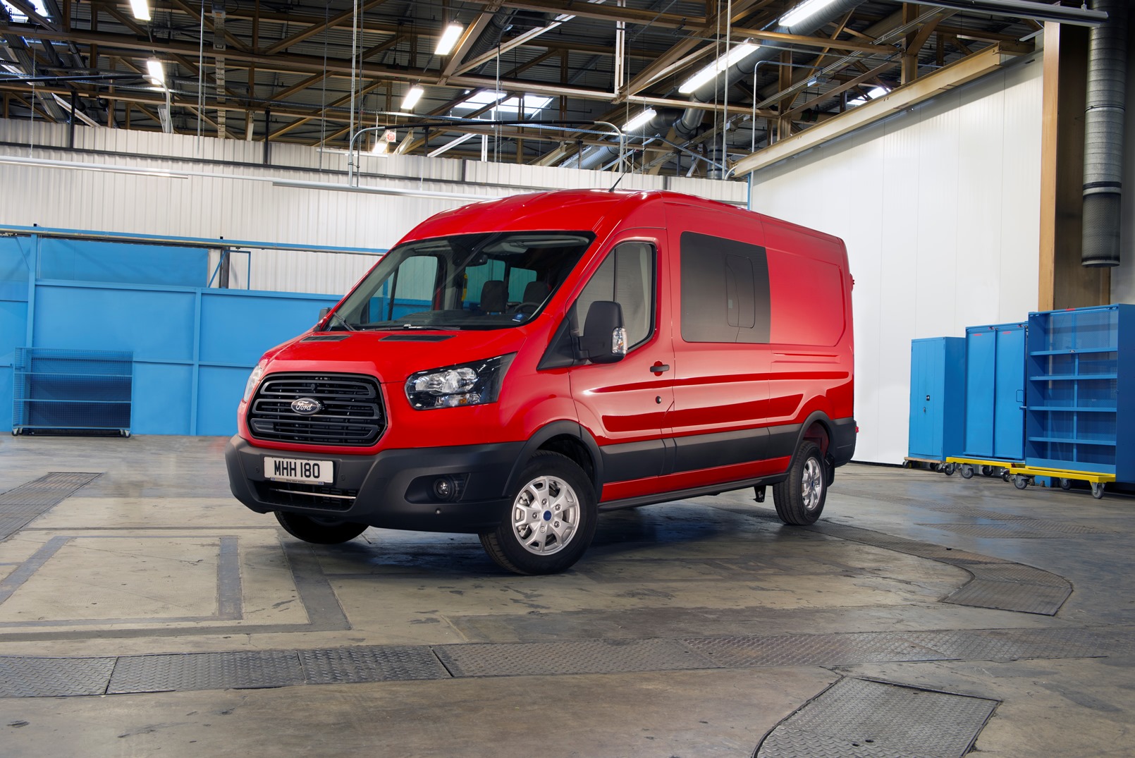  2016 Ford Transit ve  2016 Ford Transit Custom Resim Galerisi