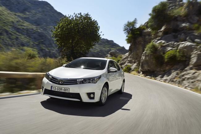 YEN TOYOTA COROLLA AYRINTILI RESM GALERS
