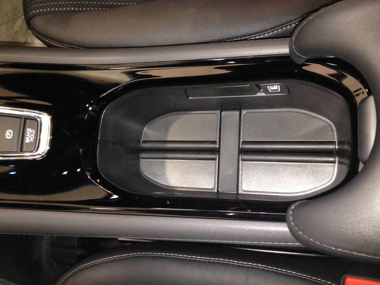 YEN HONDA VEZEL JAPONYA'DA SATITA RESM GALERS