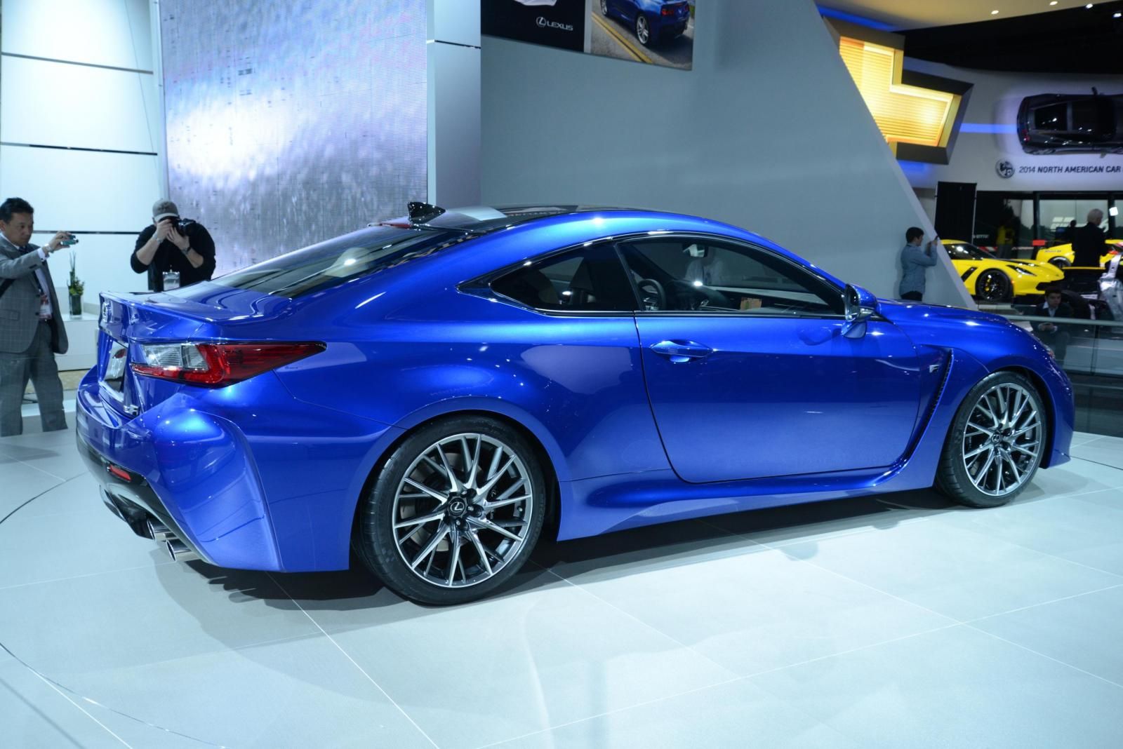 YEN LEXUS RC F DETROT LANSMAN RESM GALERS