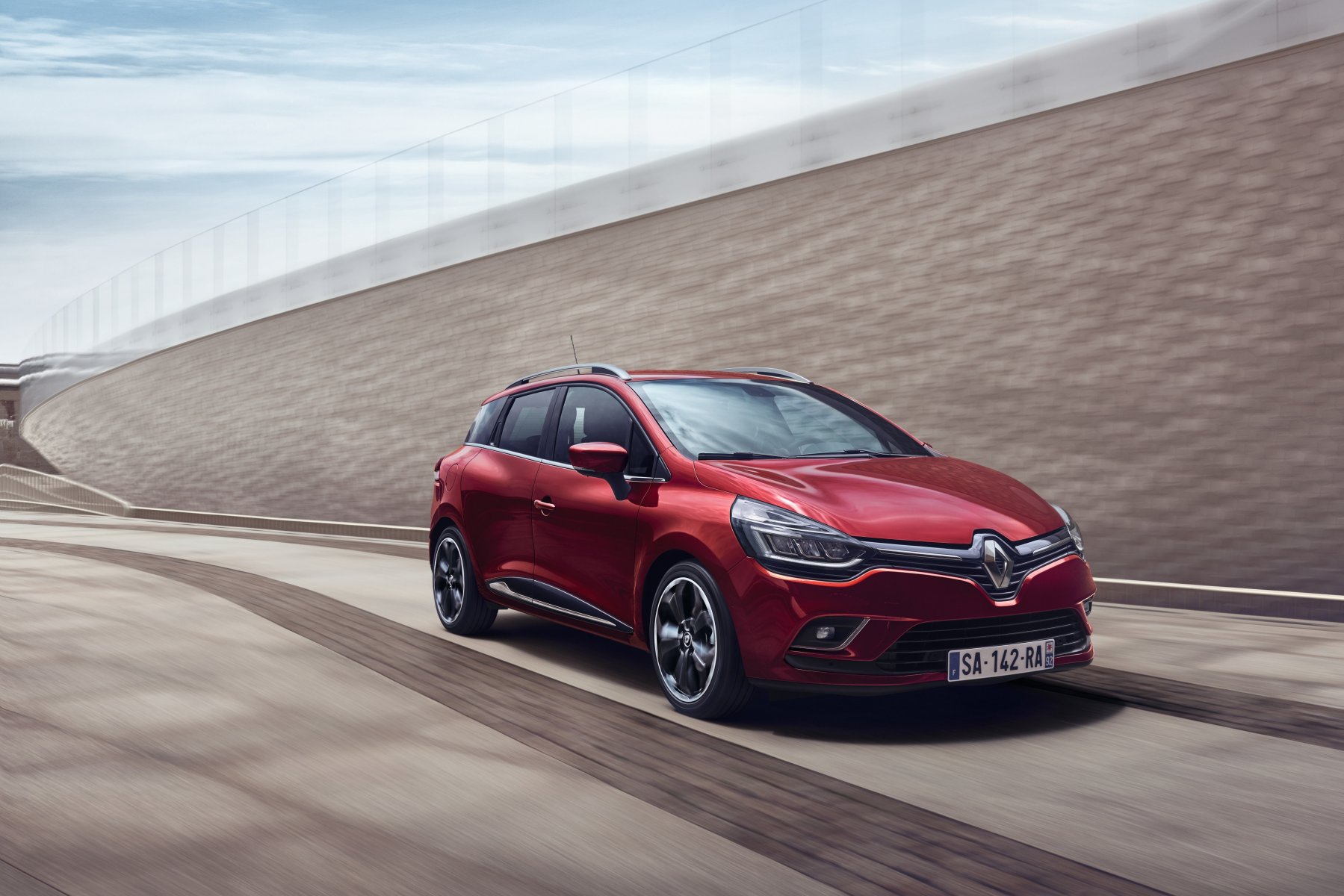 2016 Makyajl� Renault Clio Resim Galerisi