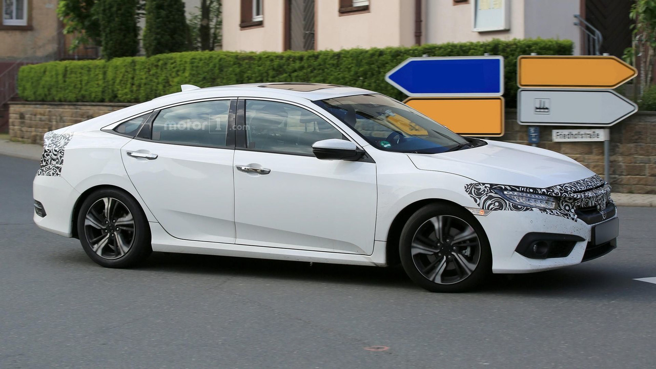 2017 Honda Civic Ailesi Avrupa Kamuflajl� Resim Galerisi