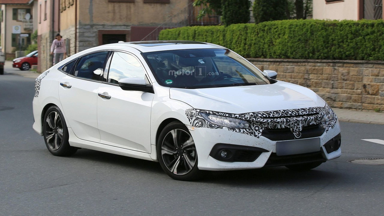 2017 Honda Civic Ailesi Avrupa Kamuflajl� Resim Galerisi