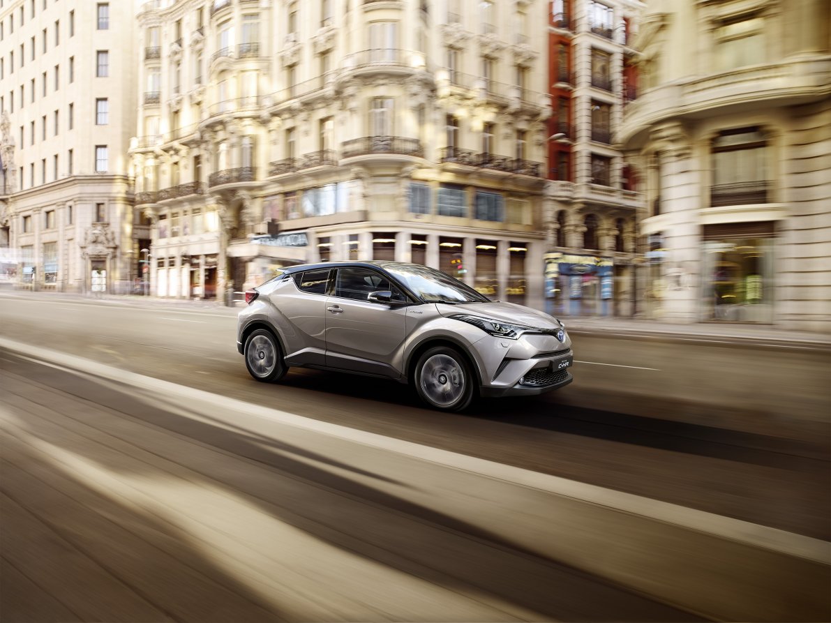2017 Toyota C-HR Kabin G�r�nt�leri