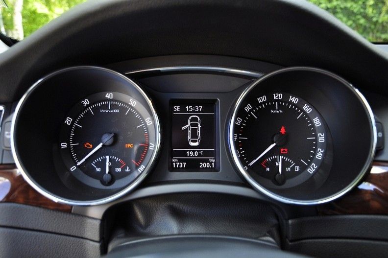 YEN SKODA SUPERB 1.8 TSI 4X4 GALER