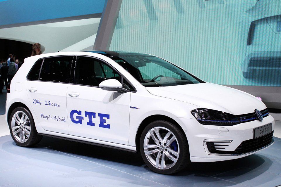 YEN VOLKSWAGEN GOLF GTE CENEVRE RESM GALERS