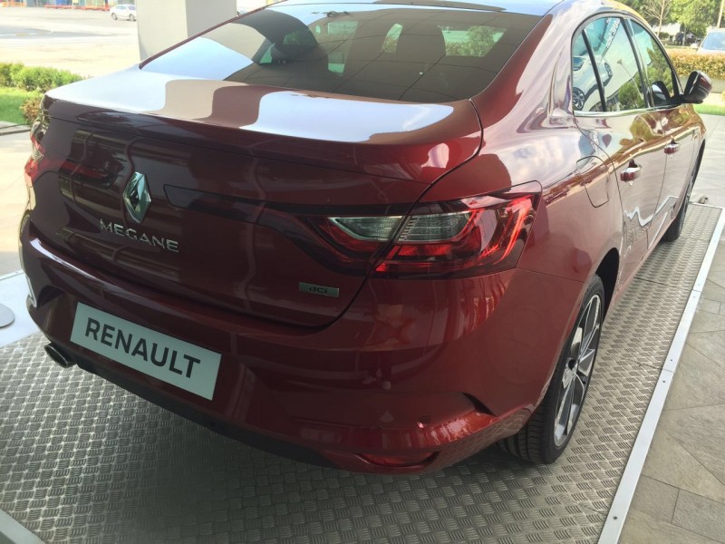 2016 Renault Megane Sedan Lansman Resim Galerisi