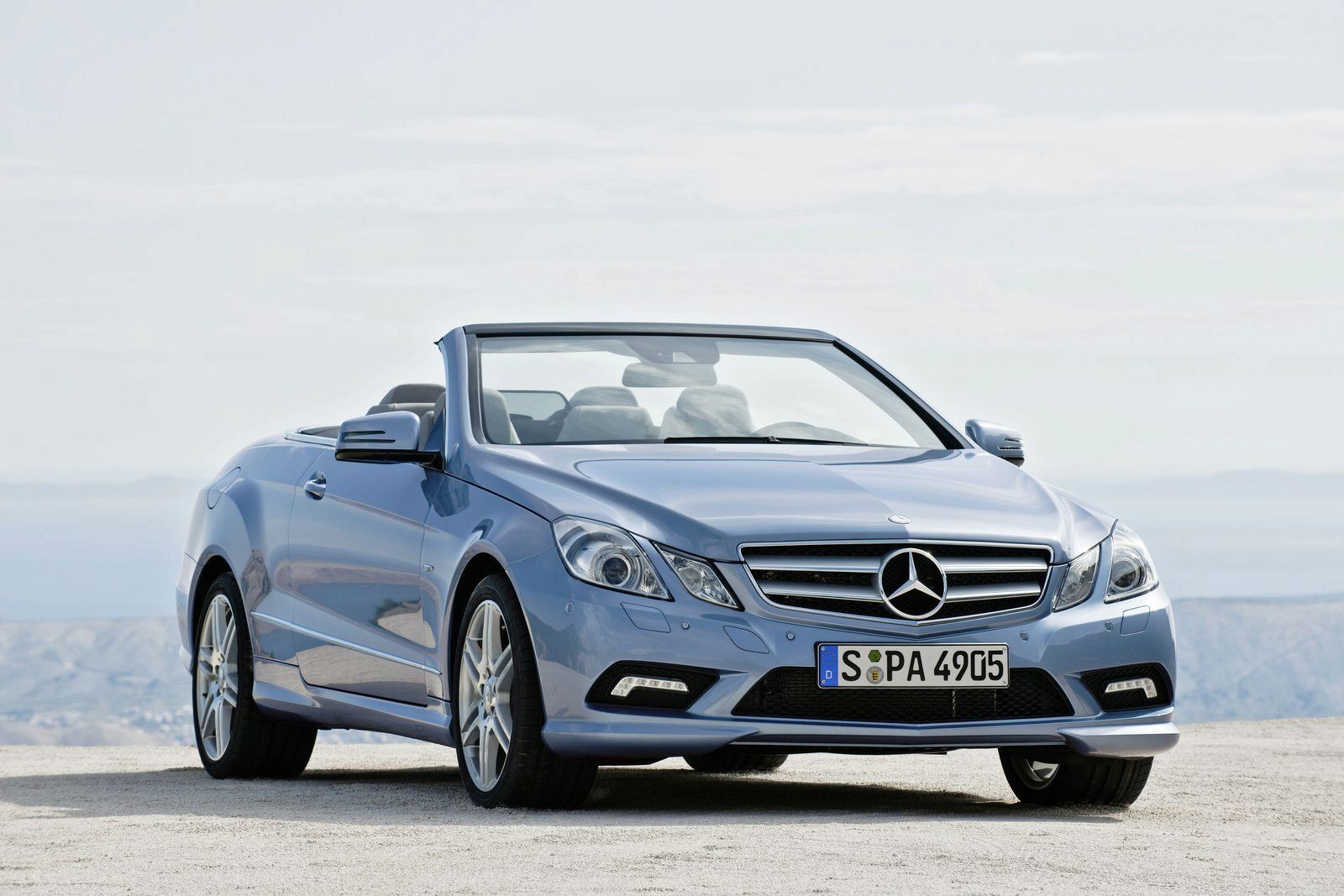 MERCEDES E CONVERTIBLE (2010) GALER