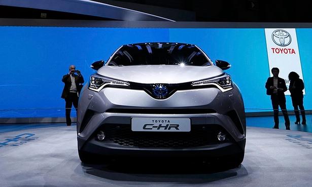 Yeni Toyota C-HR resim galerisi