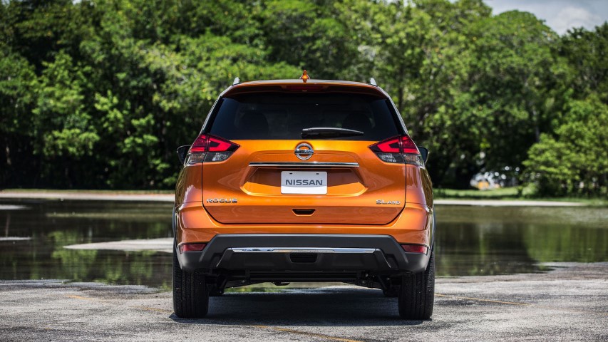 Nissan Rogue 2017 resim galerisi