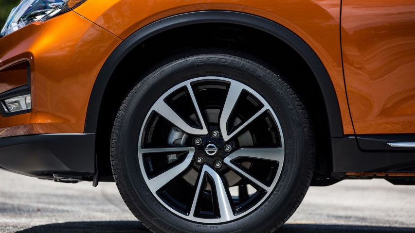 Nissan Rogue 2017 resim galerisi