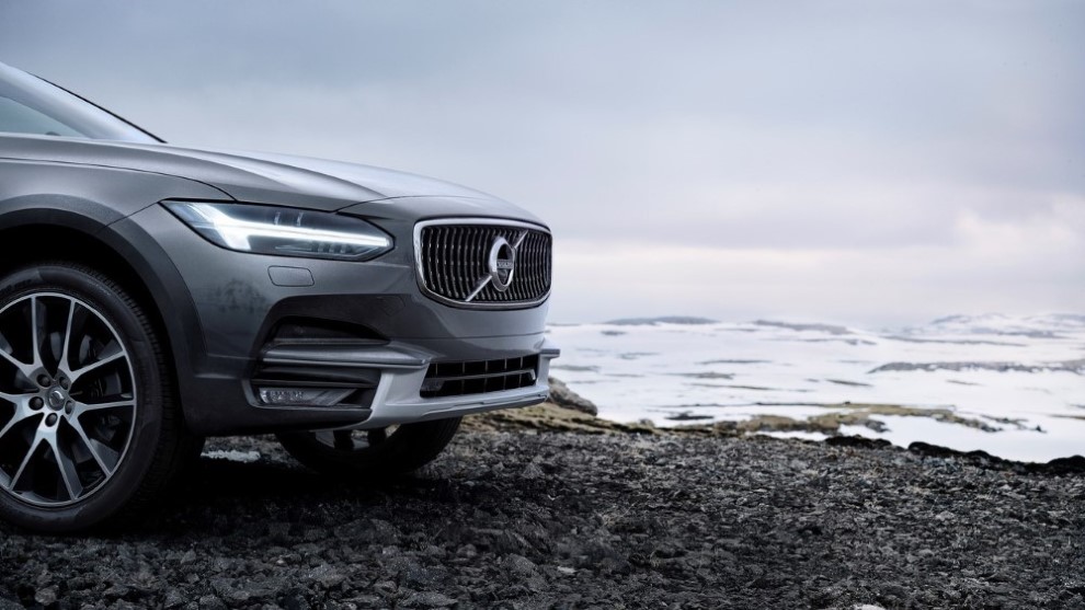 Volvo V90 Cross Country yeni resim galerisi