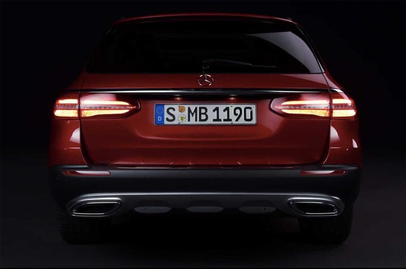 Mercedes E-Class All Terrain resim galerisi