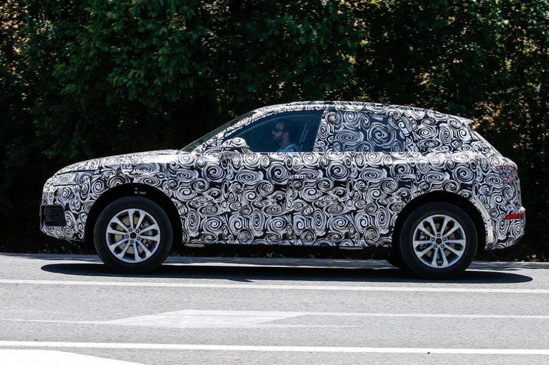 Yedi Audi Q5 resim galerisi