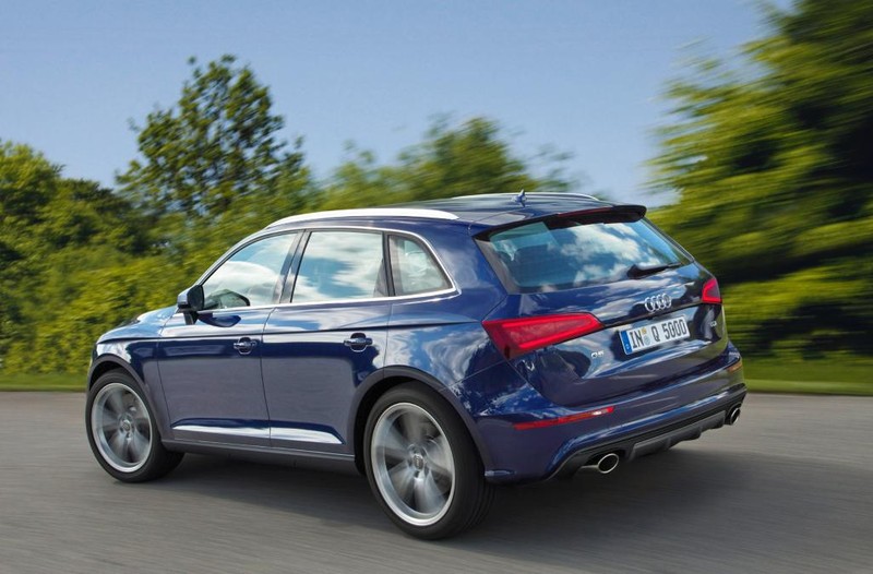 Yedi Audi Q5 resim galerisi