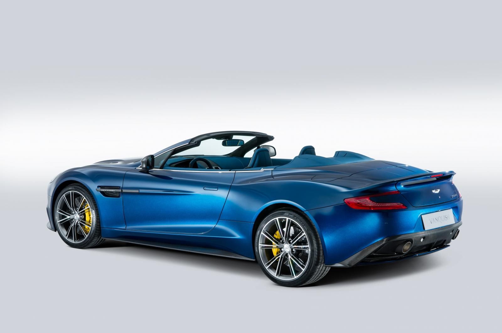ASTON MARTN VANQUSH VOLANTE RESM GALER
