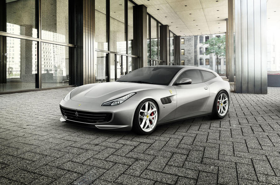 Ferrari GTC4 Lusso T resim galerisi