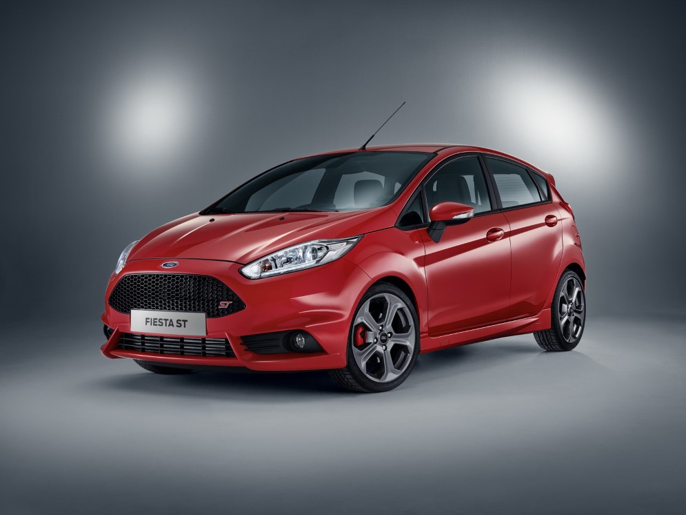 Ford be� kap�l� Fiesta ST resim galerisi