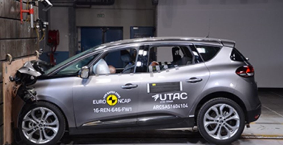 Renault Scenic NCAP'te 5 y�ld�z ald�