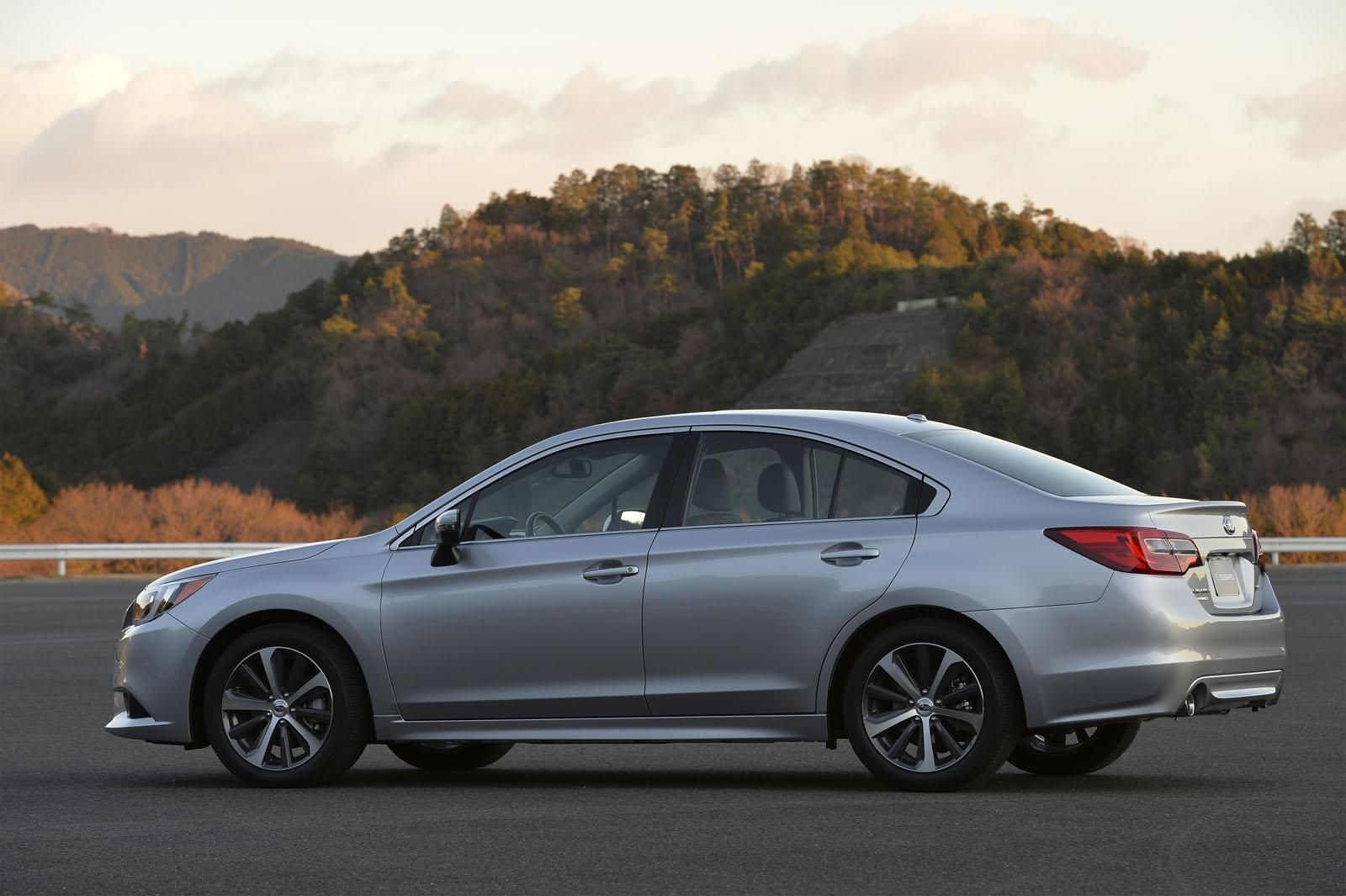 YEN SUBARU LEGACY DETAYLI RESM GALERS