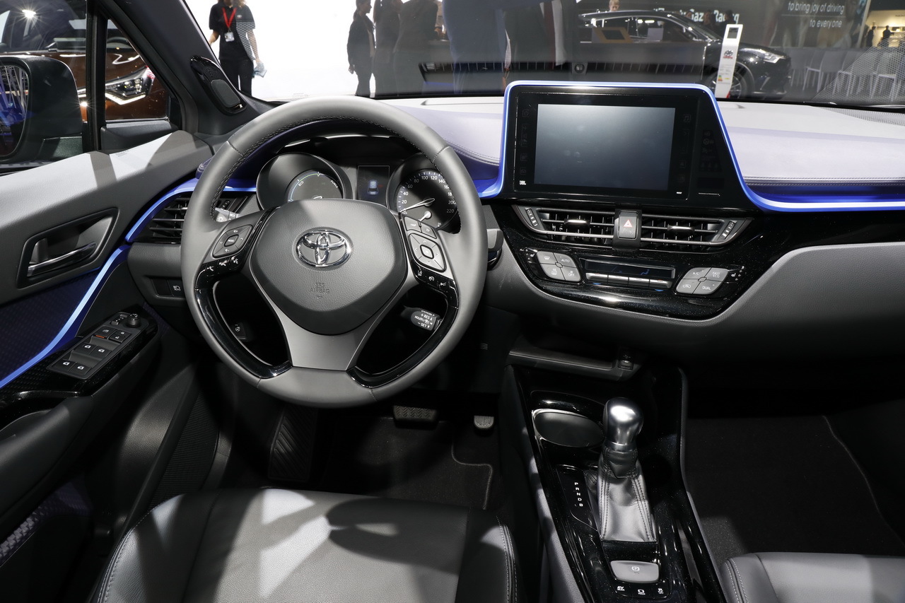 Toyota C-HR 2016 Paris Resmi Galerisi