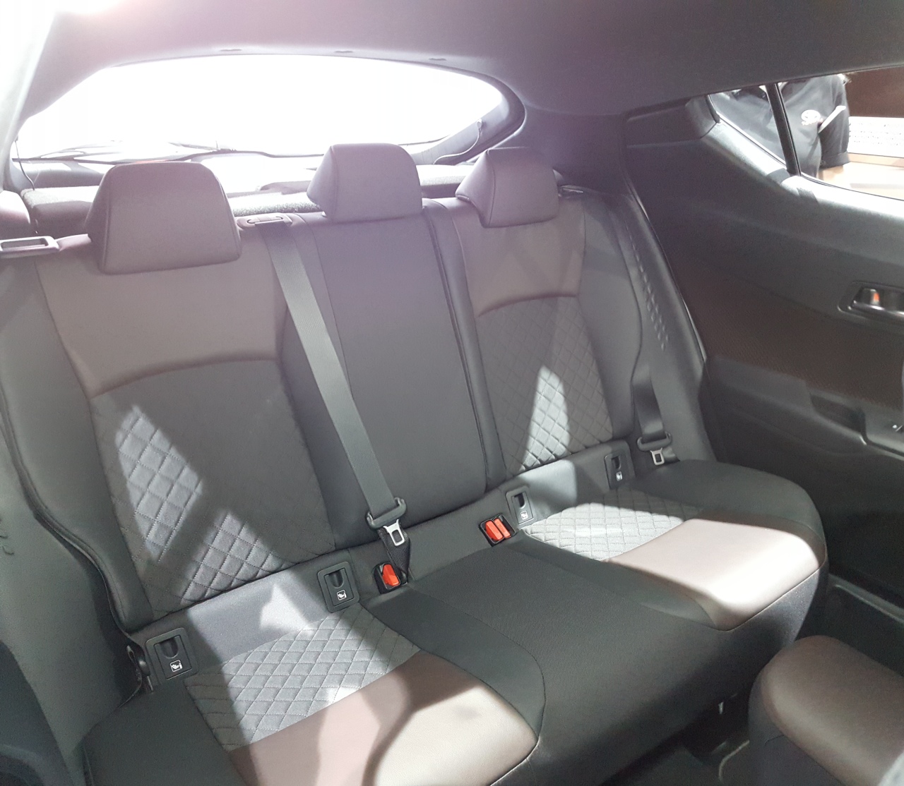 Toyota C-HR 2016 Paris Resmi Galerisi