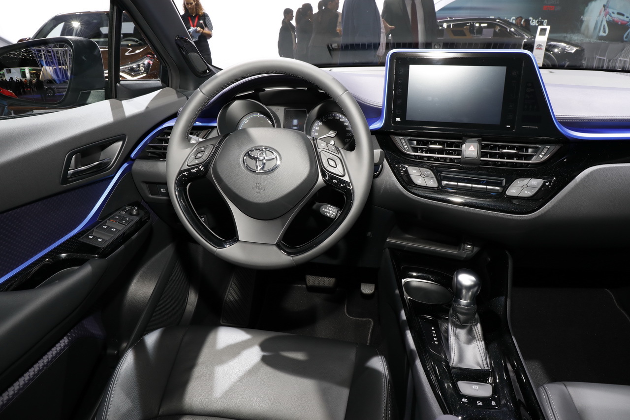 Toyota C-HR 2016 Paris Resmi Galerisi