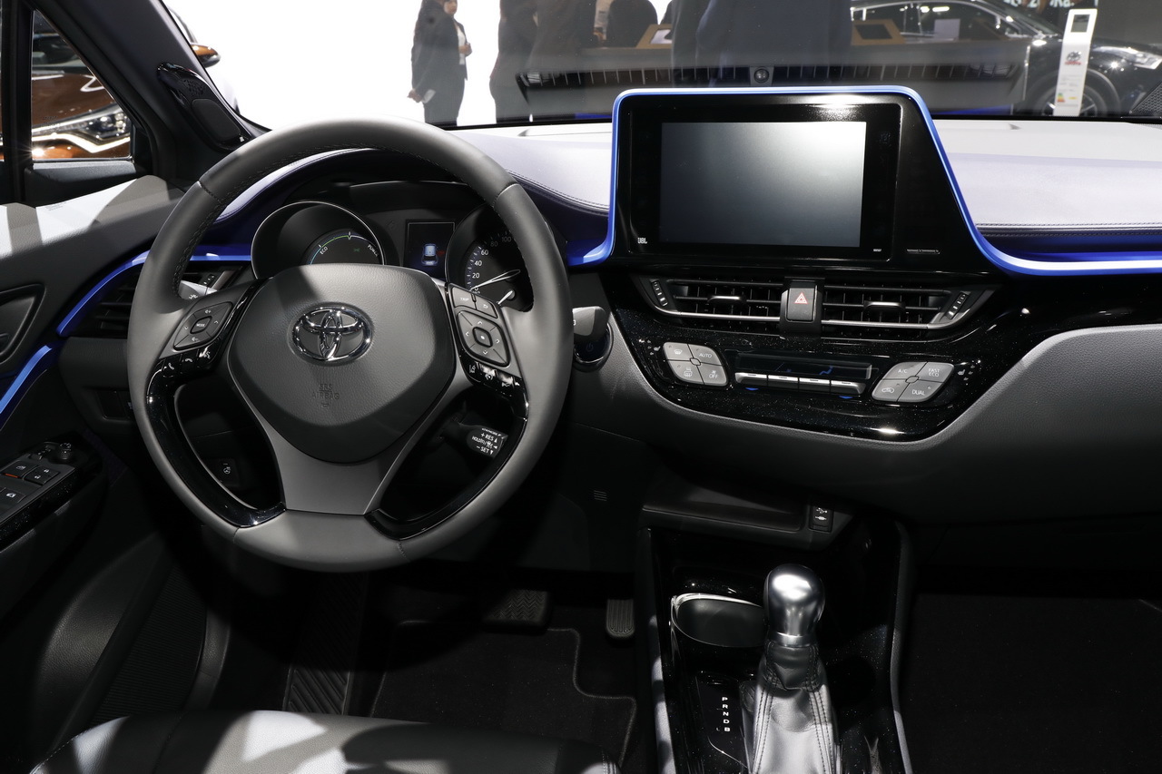 Toyota C-HR 2016 Paris Resmi Galerisi