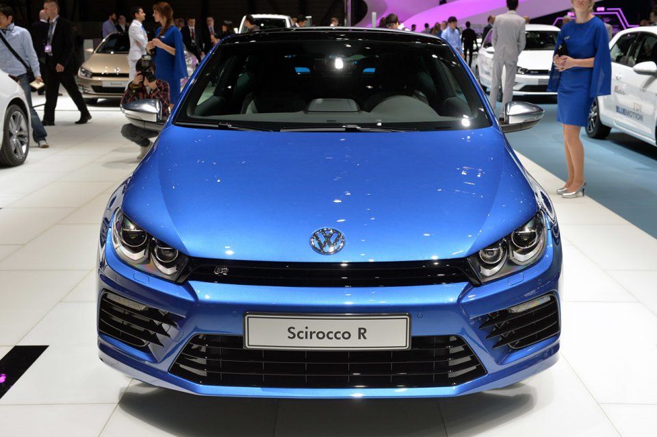 YEN MAKYAJLI VOLKSWAGEN SCROCCO R CENEVRE RESM GALERS