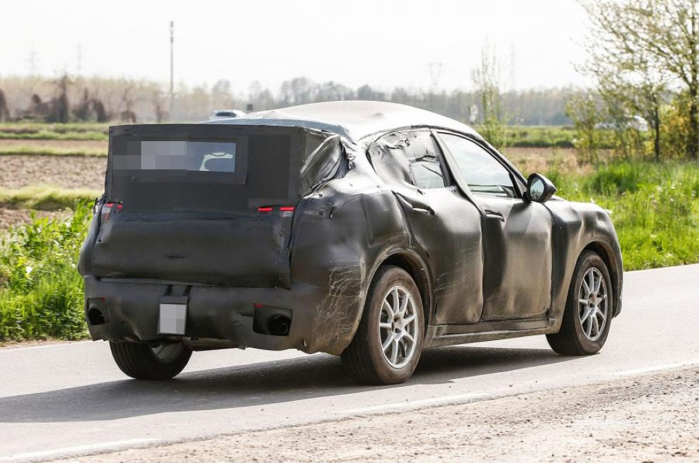 Alfa Romeo Stelvio�dan yeni casus foto�raflar