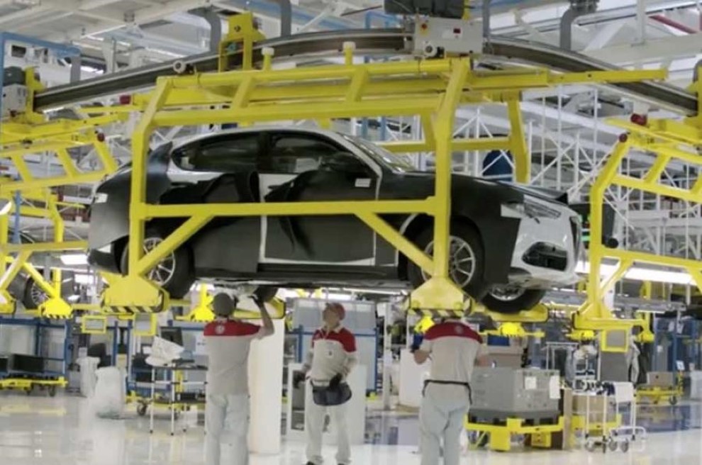 Alfa Romeo Stelvio�dan yeni casus foto�raflar