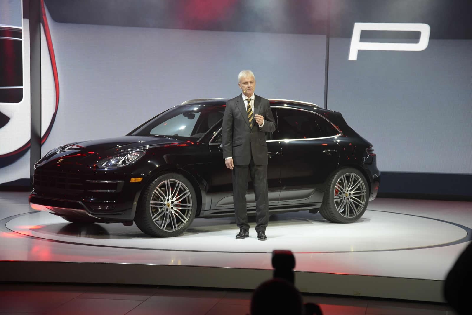 YEN PORSCHE MACAN LOS ANGLES TANITIM RESM GALERS