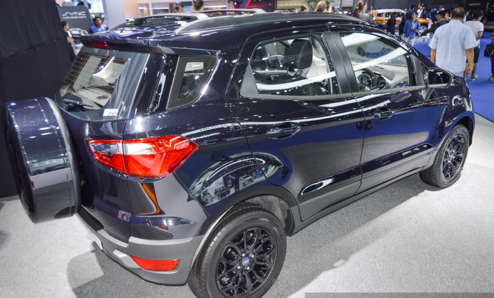 2016 Ford EcoSport resim galerisi