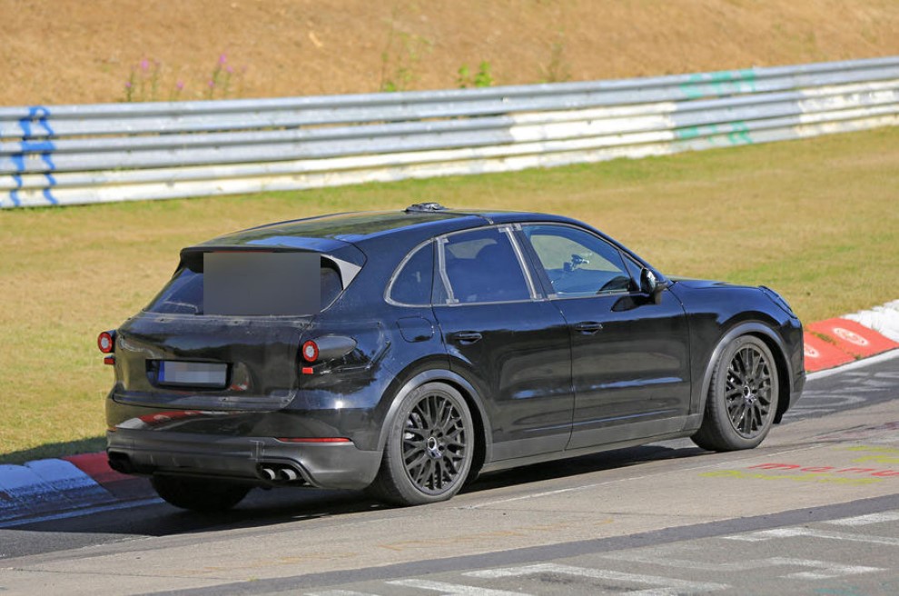 2018 Porsche Cayenne test pistinde g�r�nt�lendi