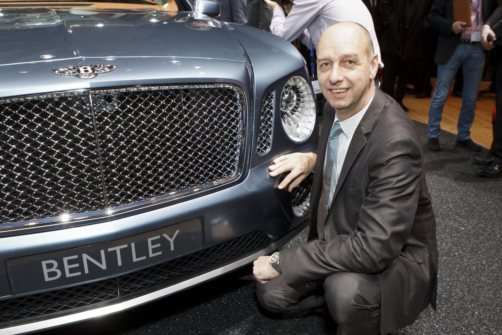 BENTLEY SUV EXP 9F GALER