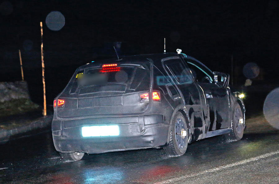 2017 Seat Ibiza kamuflajl� test g�r�nt�leri