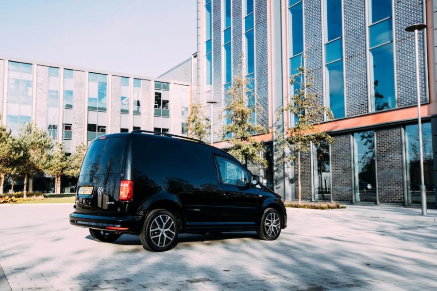 Volkswagen Caddy Black Edition resim galerisi