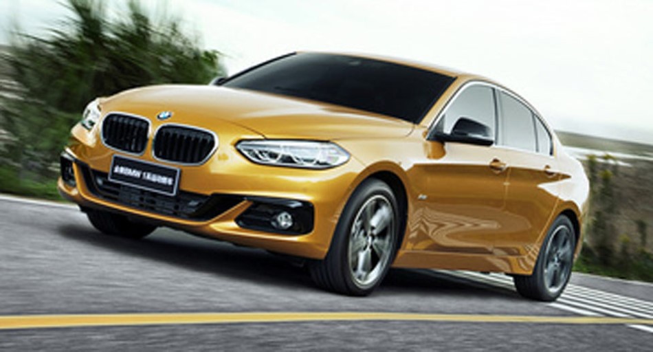 BMW 1 Serisi Sedan resim galerisi