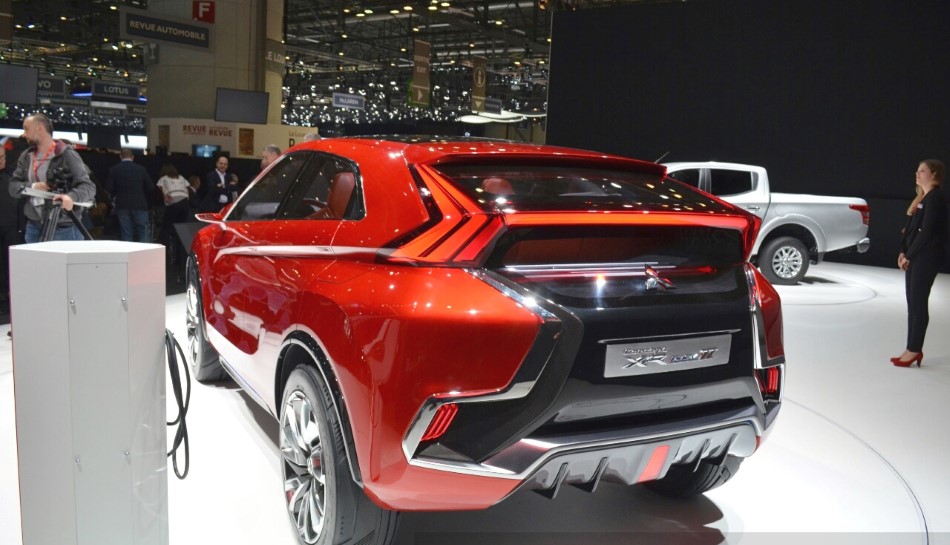 2018 Mitsubishi ASX resim galerisi