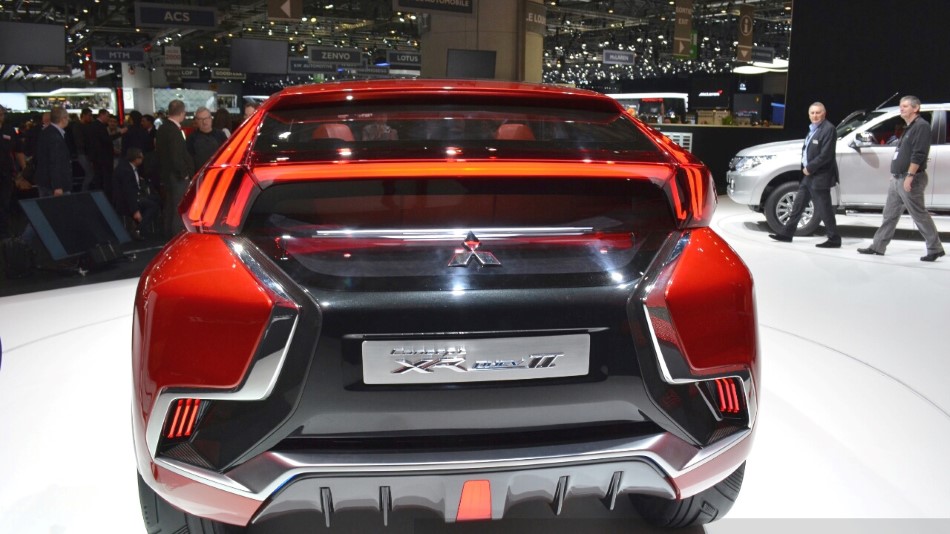 2018 Mitsubishi ASX resim galerisi