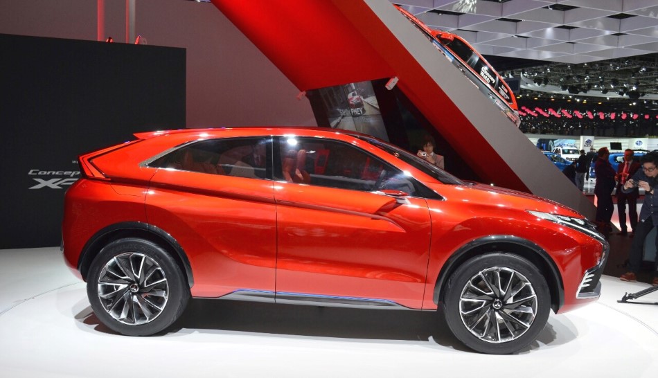 2018 Mitsubishi ASX resim galerisi