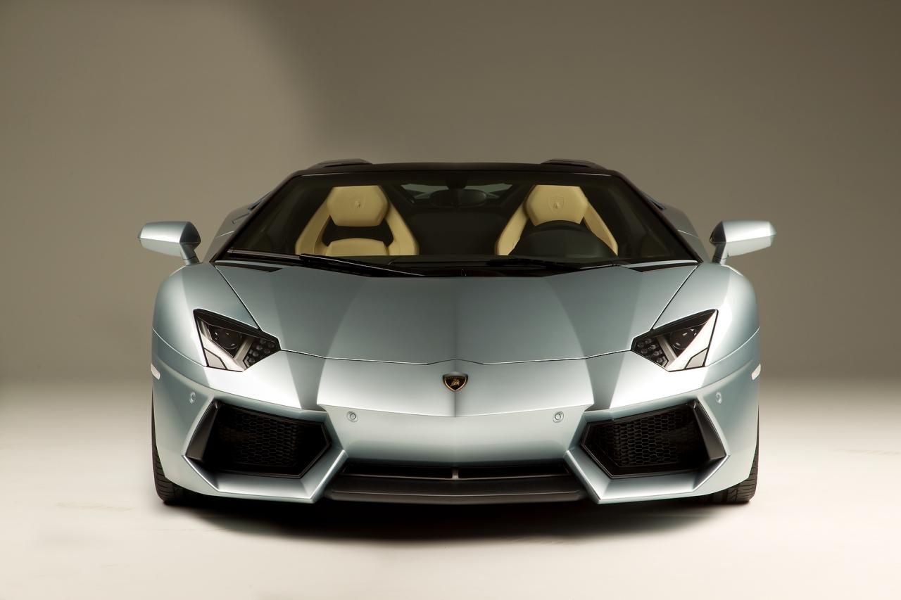 LAMBORGHN AVENTADOR ROADSTER GALER