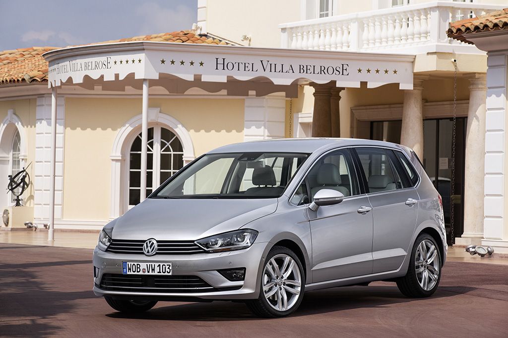 YEN VOLKSWAGEN GOLF SPORTSVAN DETAYLI RESM GALERS