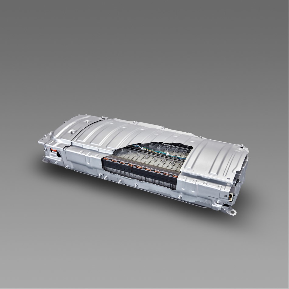 Toyota'nn yeni motor, anzman ve bataryalar