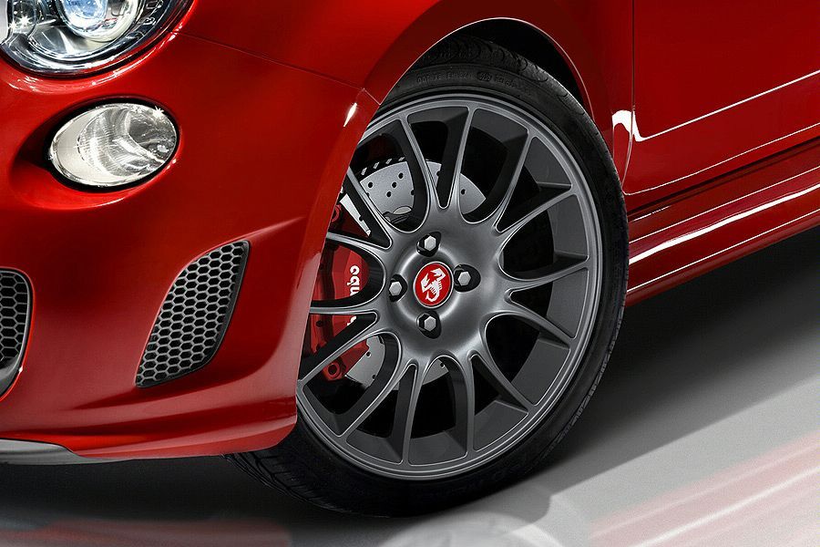 FAT ABARTH 695 TRBUTO GALER