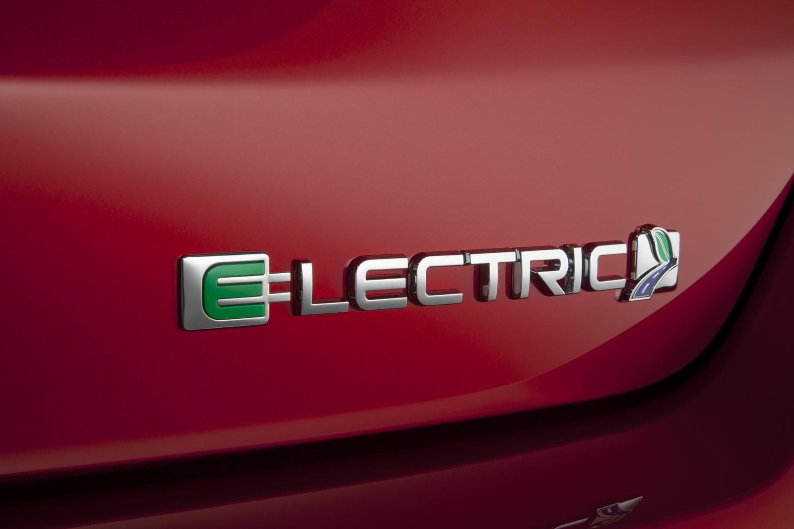 YEN 2015 FORD FOCUS ELECTRC AMERKAN VERSYON RESM GALERS