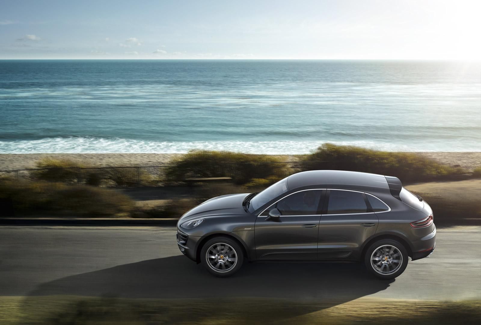 YEN PORSCHE MACAN RESM FOTORAF GALERS