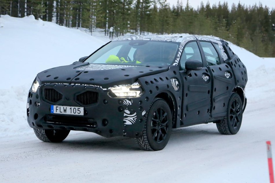 Yeni Volvo XC60'dan g�r�nt�ler