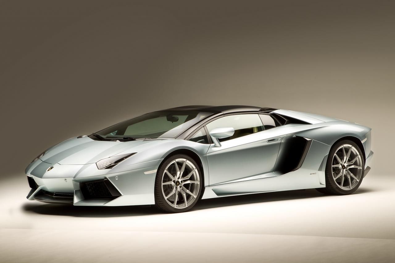 LAMBORGHN AVENTADOR ROADSTER GALER